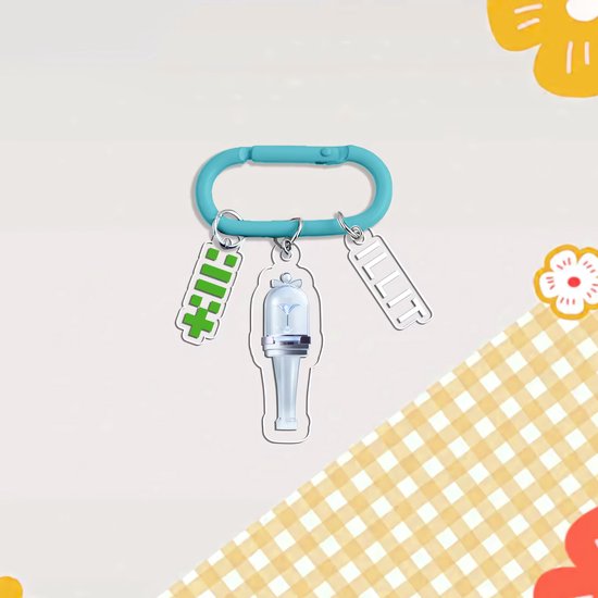 KPOP Illit Carabiner Bag Charm LightStick Keychain [Sleutelhanger]